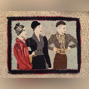 Small Vintage Hooked Rug